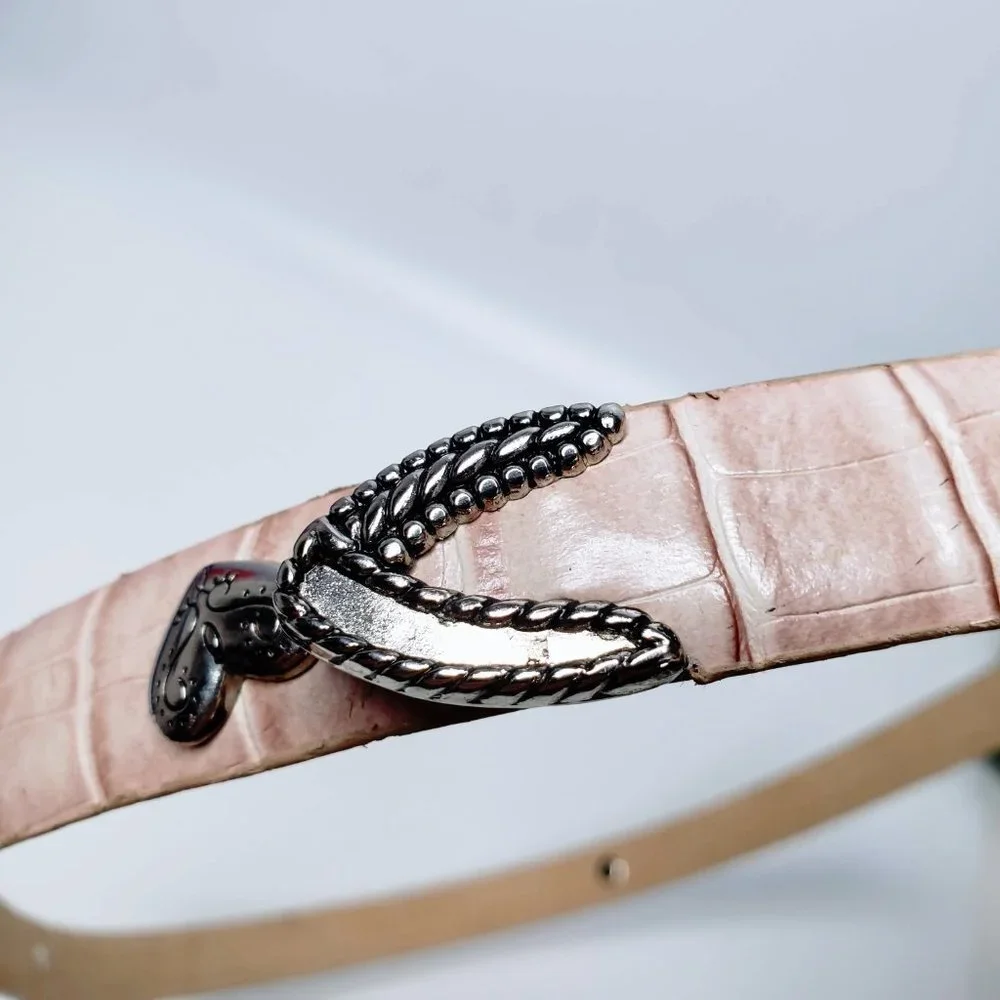 Unbranded pink alligator